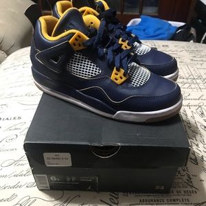 Jordan 4 (GS)